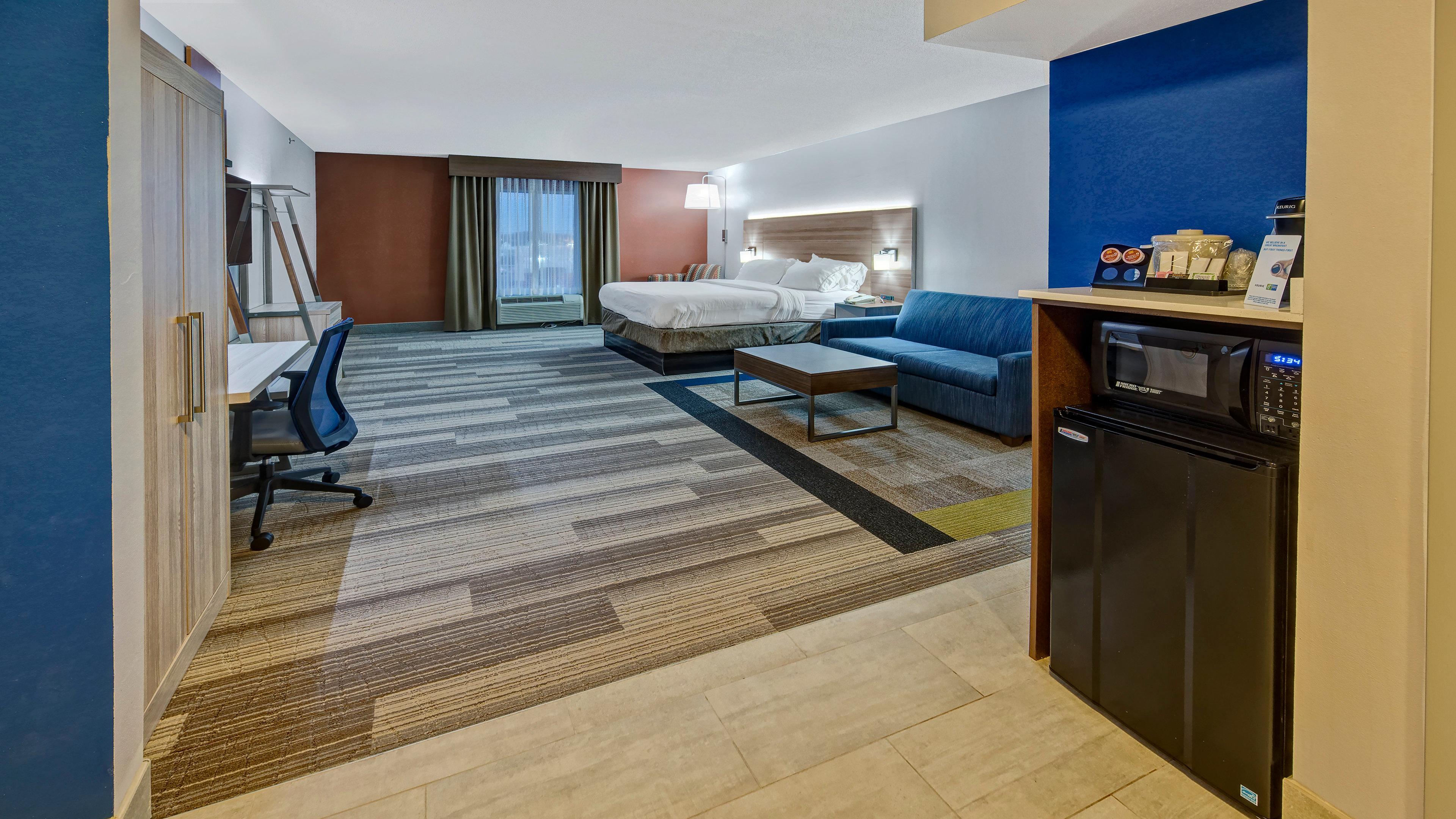 Holiday Inn Express Hotel & Suites London By Ihg Exterior foto