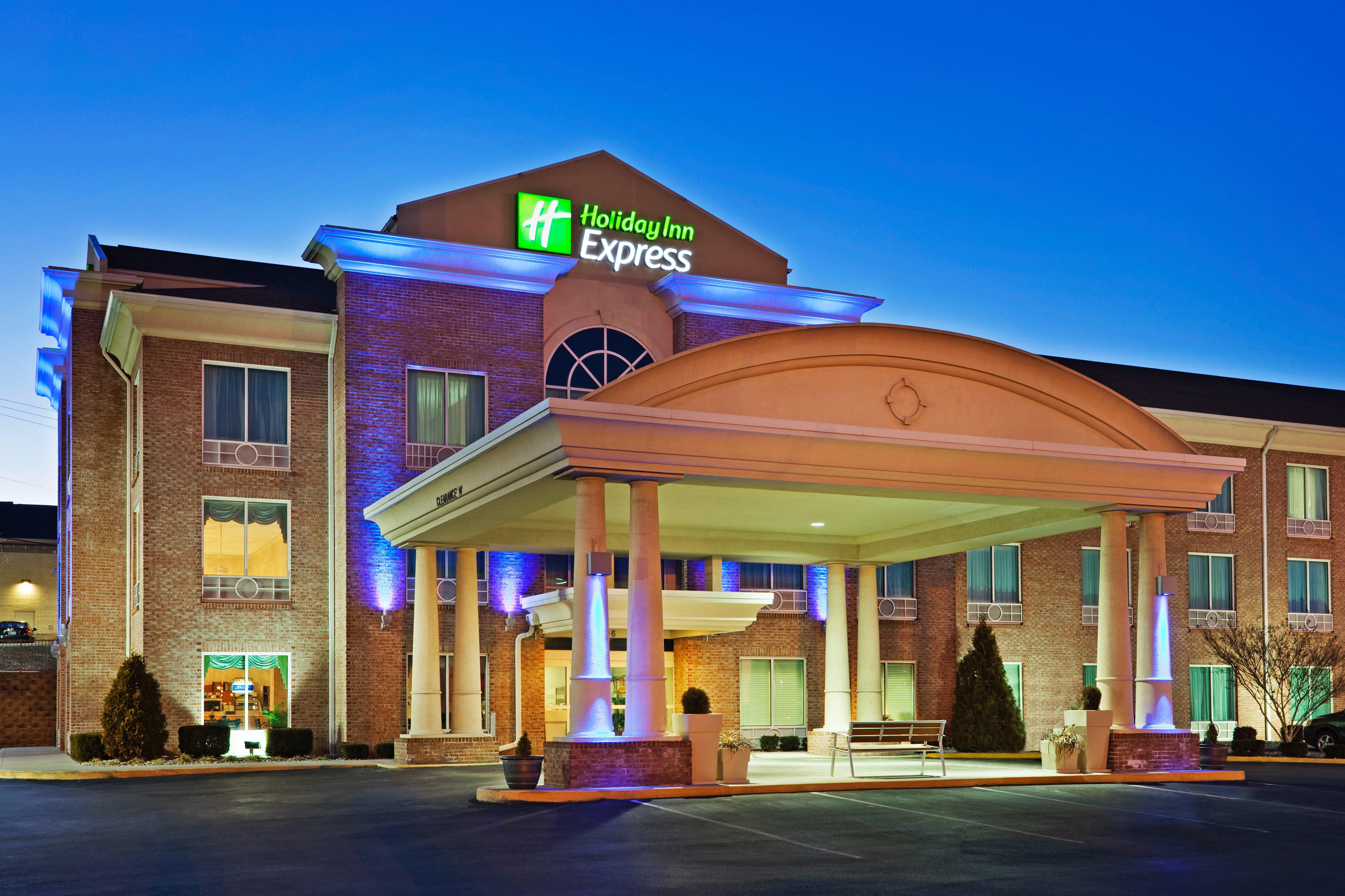 Holiday Inn Express Hotel & Suites London By Ihg Exterior foto